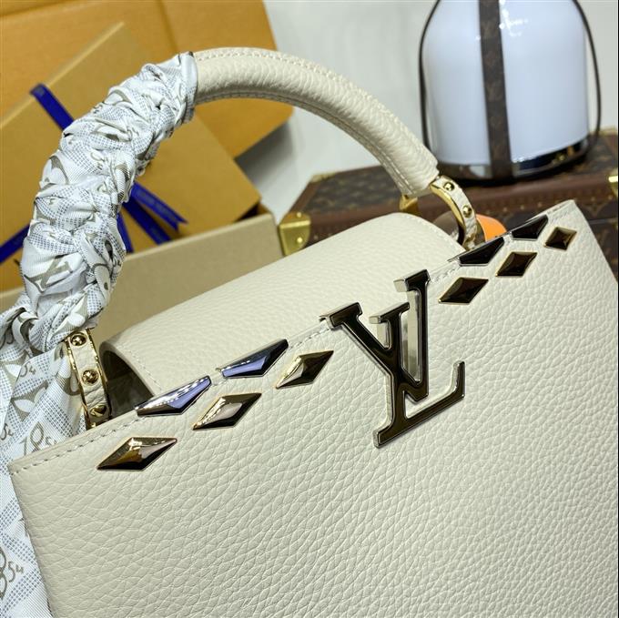 2025224M121359487376