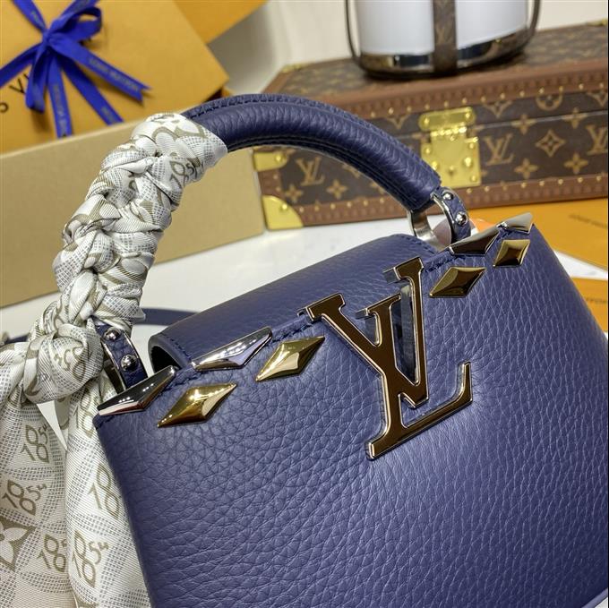 2025224M121359488512