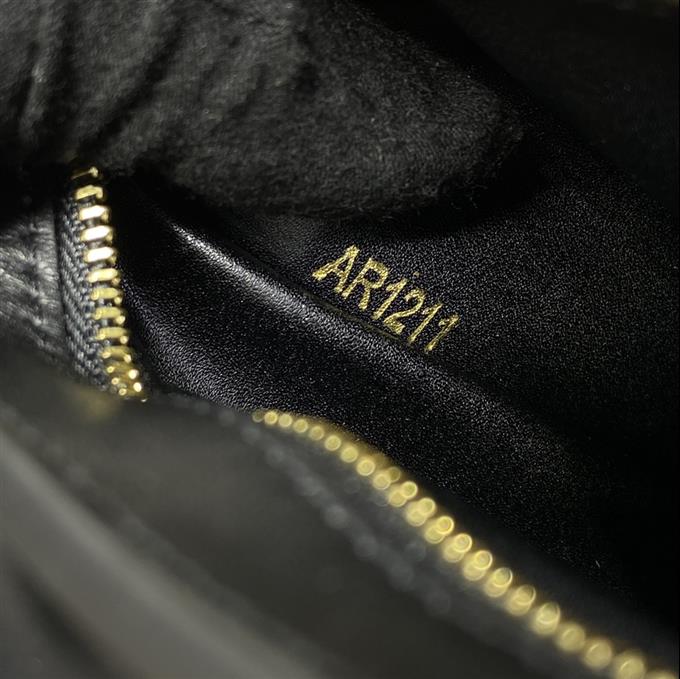 2025224M2037494826908