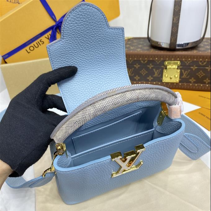 2025224M2116594842686