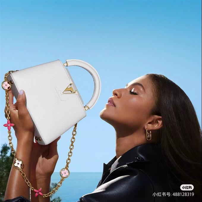 2025224M2237594824368