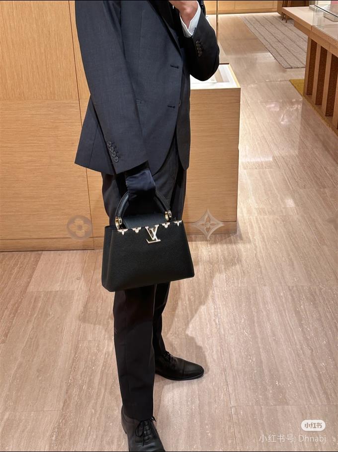 2025224M2326394814977