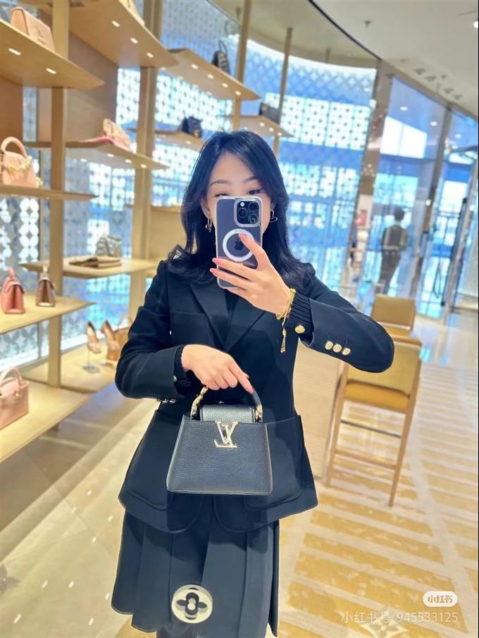 2025224M2394394839247