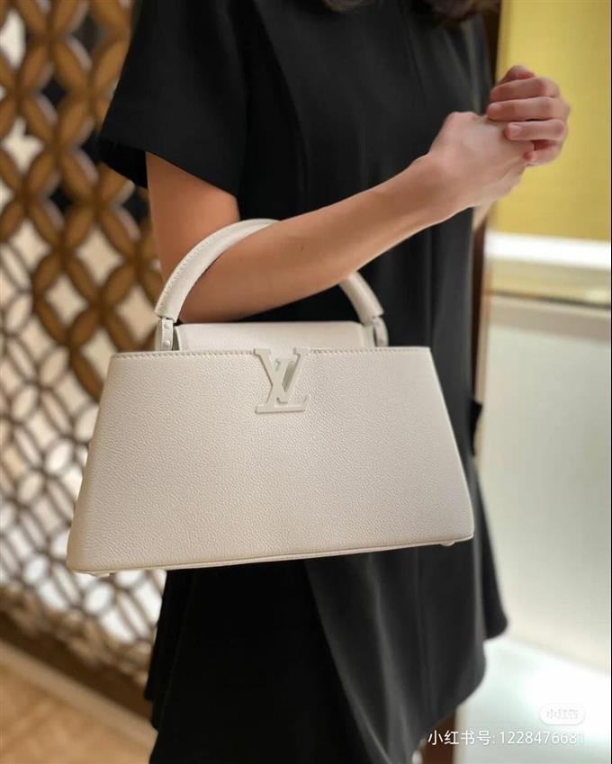 2025224M2394810326315