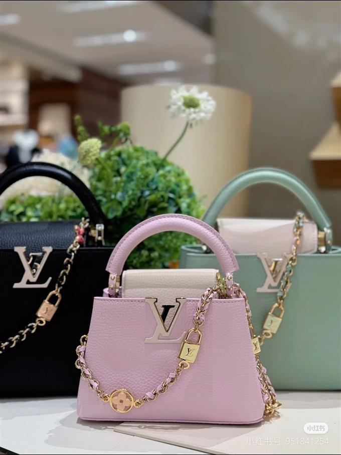 2025224M2395194819700