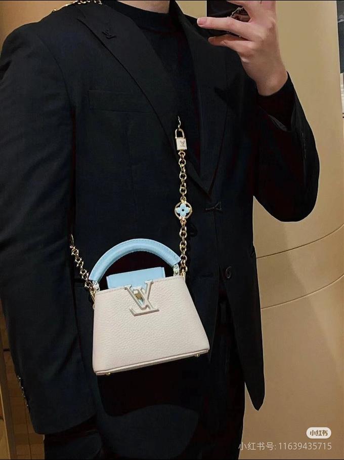 2025224M2395294755664