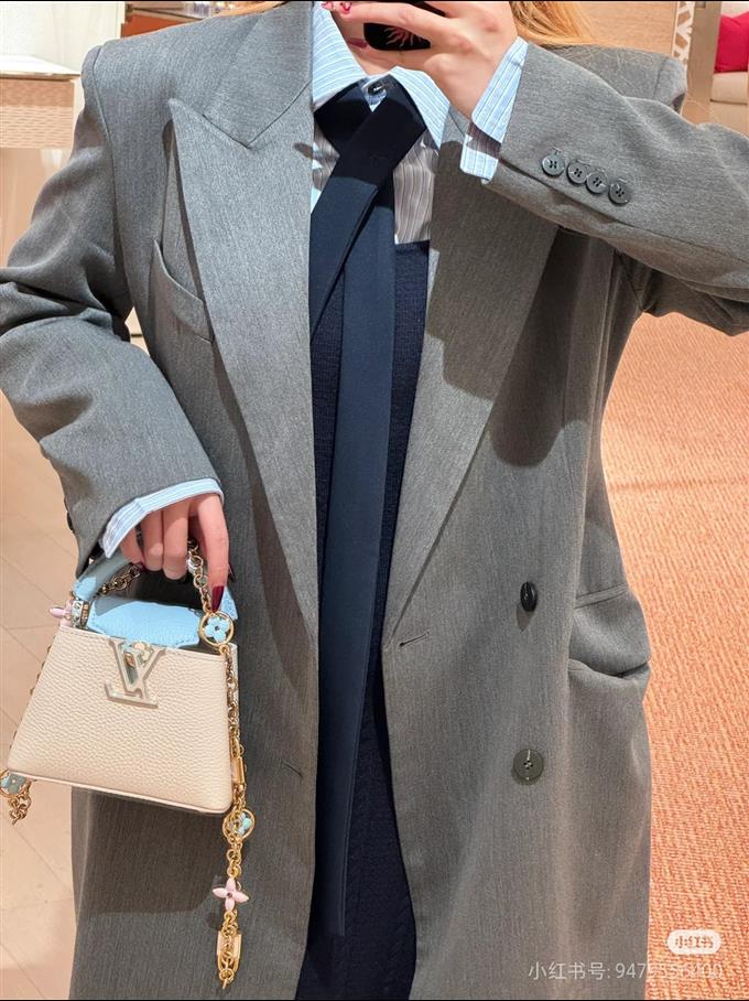 2025224M2395294755711