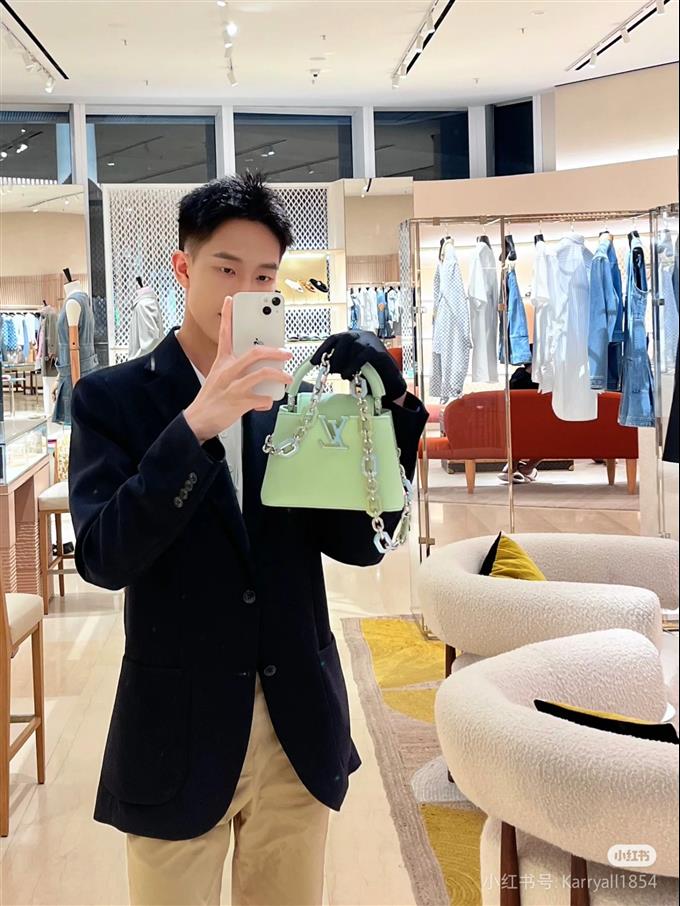 2025224M2468394814472