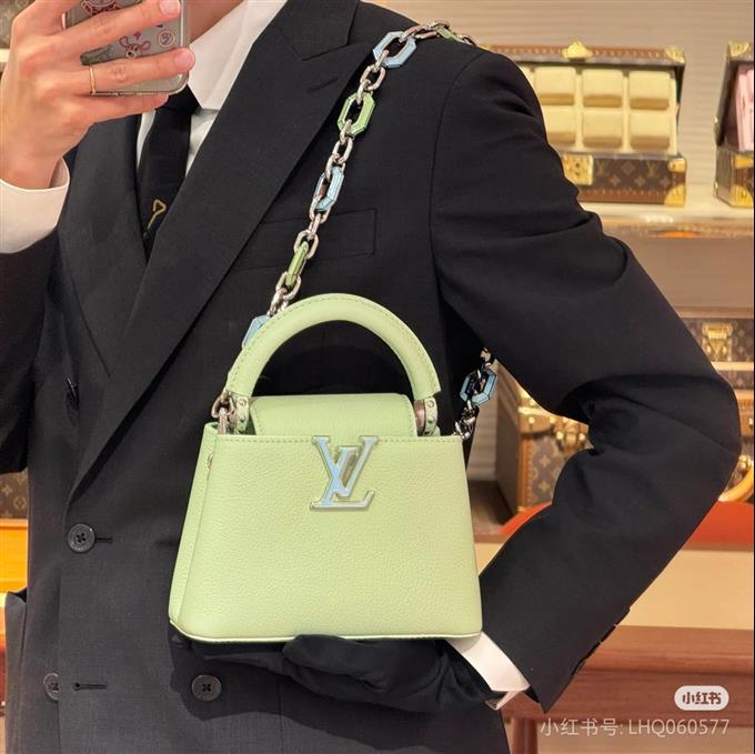 2025224M2468394819478