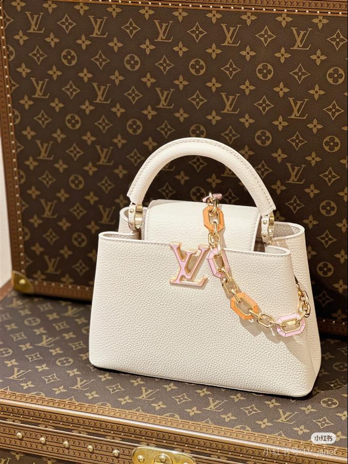 2025224M246849489924