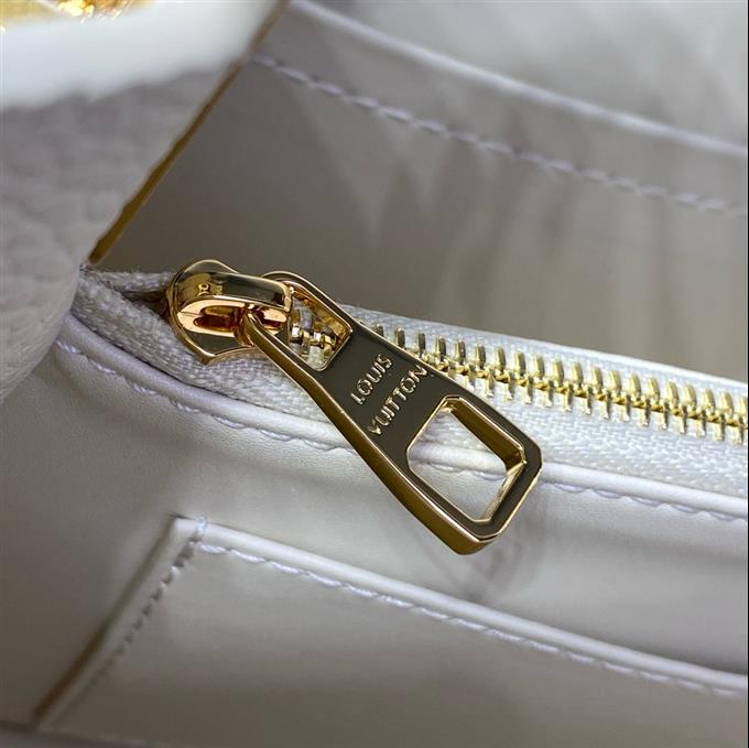 2025224M2473310323738