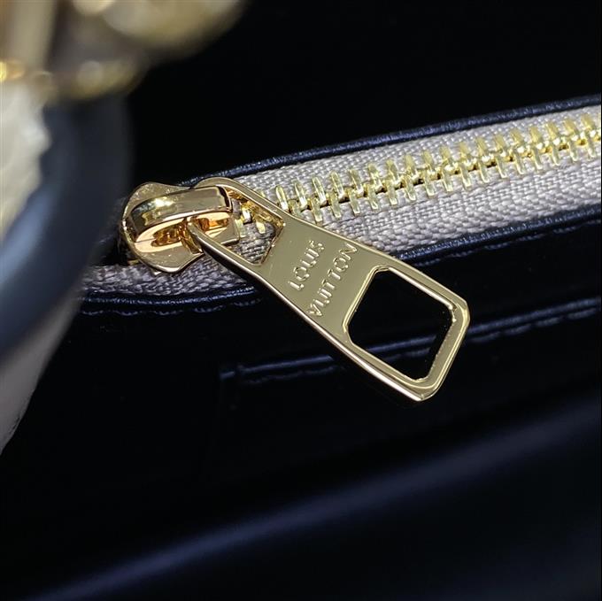 2025224M2473610323786