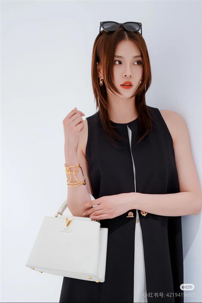 2025224M4225994810112