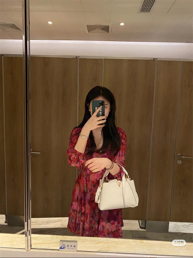 2025224M4225994833100