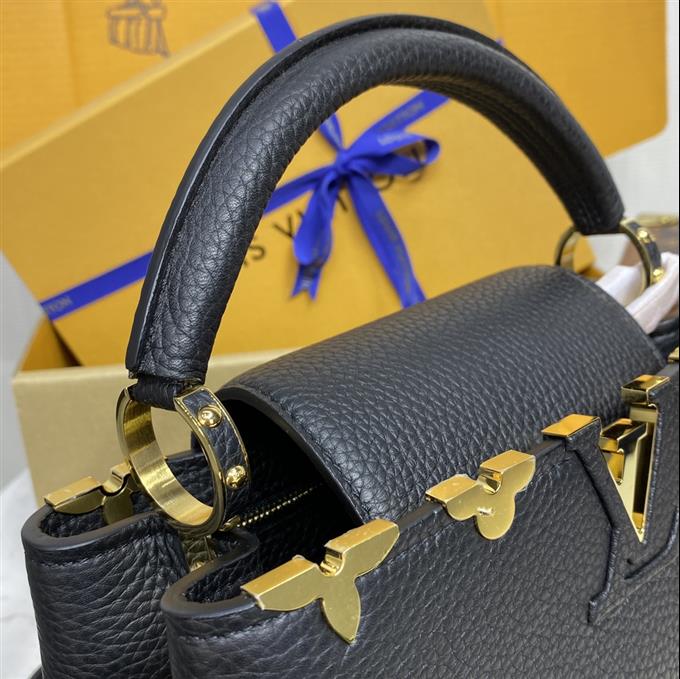 2025224M5666994759766