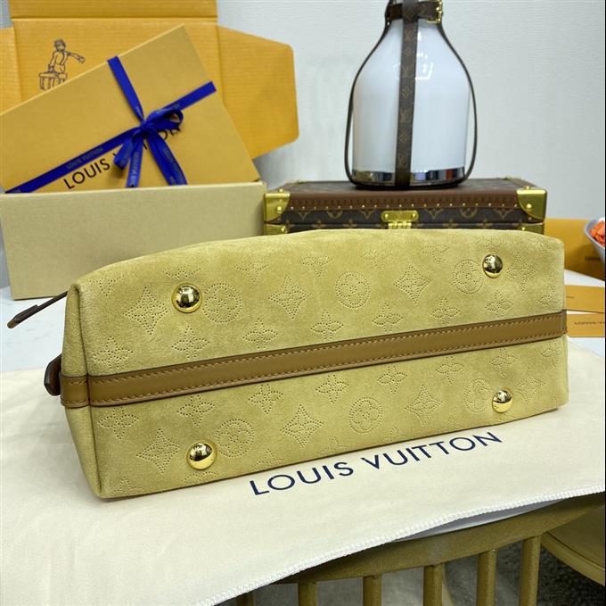 2025224M11843102024776