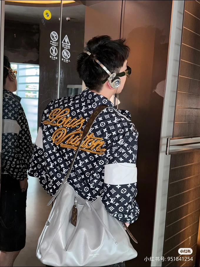 2025224M12583102032537