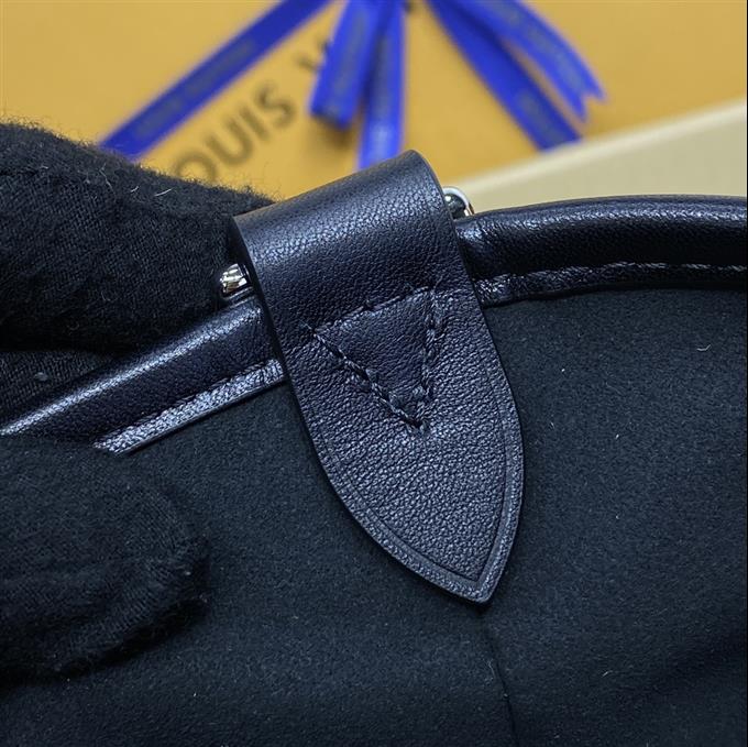 2025224M24861102025797