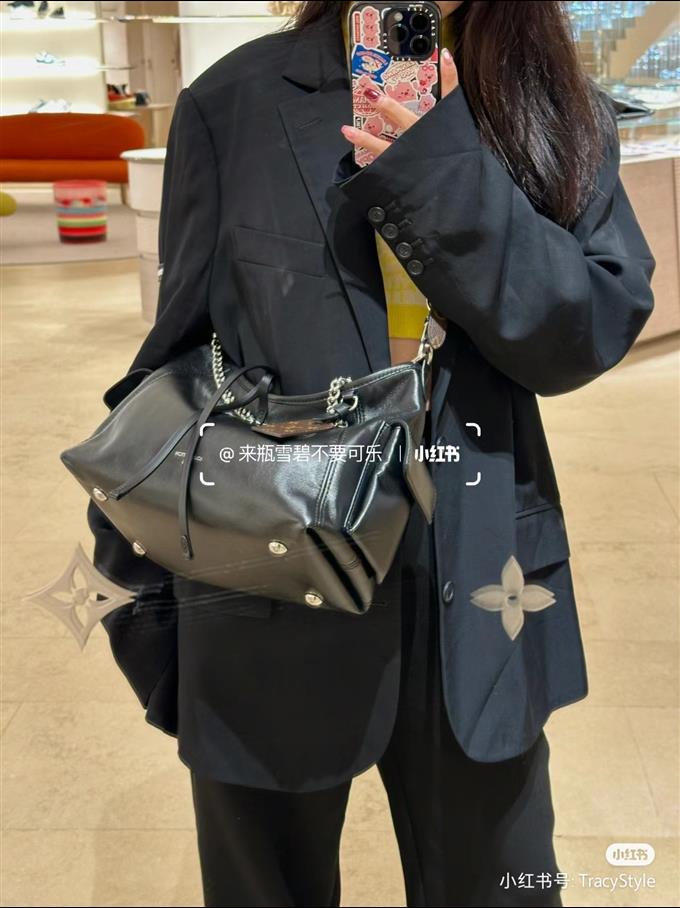 2025224M24861102031988