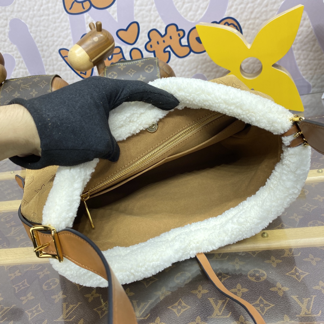 2025224M11843203952758