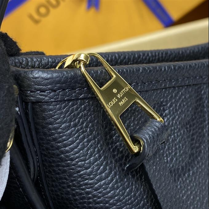 2025224M46288102027572