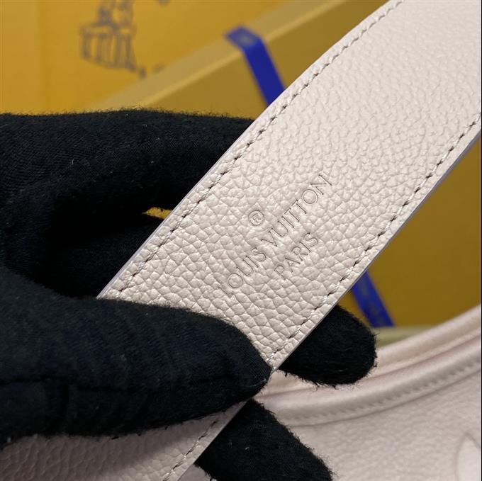 2025224M46288102030700