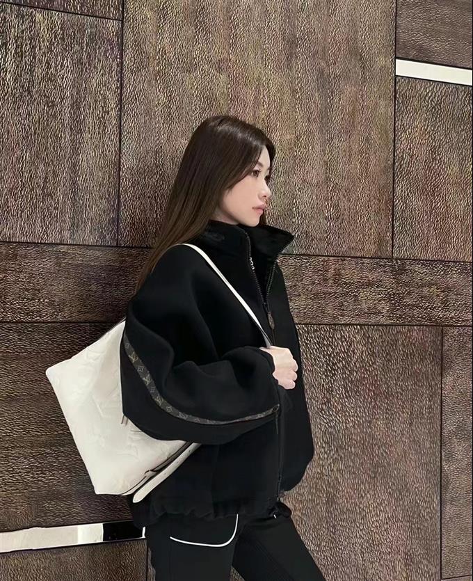 2025224M46293102032303