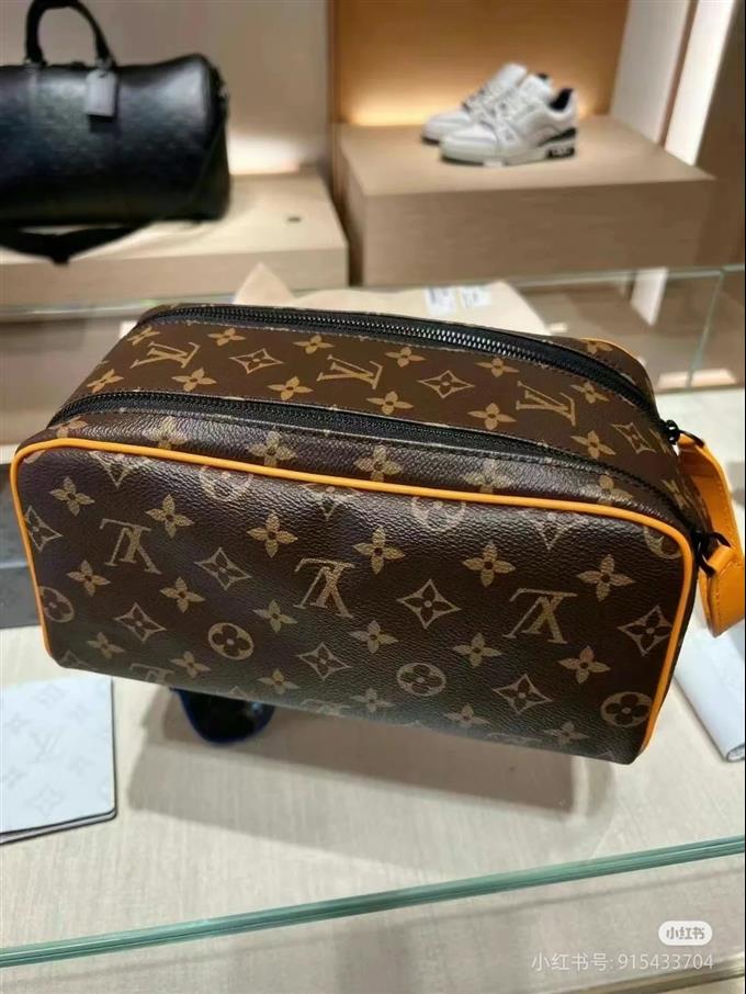 2025224M46696223228204