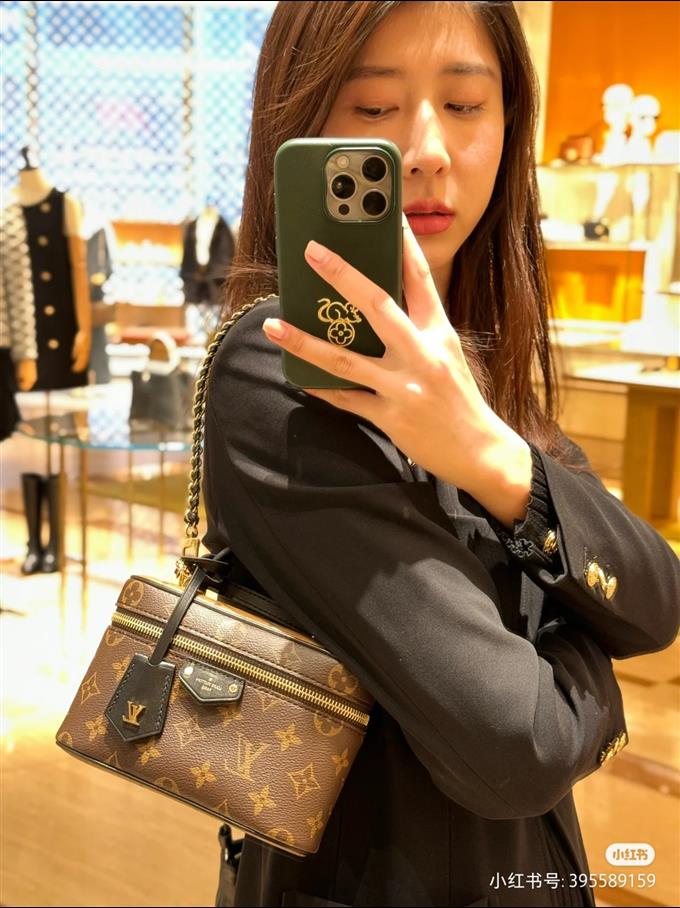 2025224M47125215542705