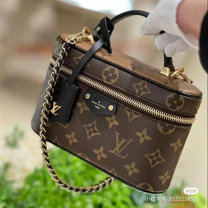 2025224M47125215542736