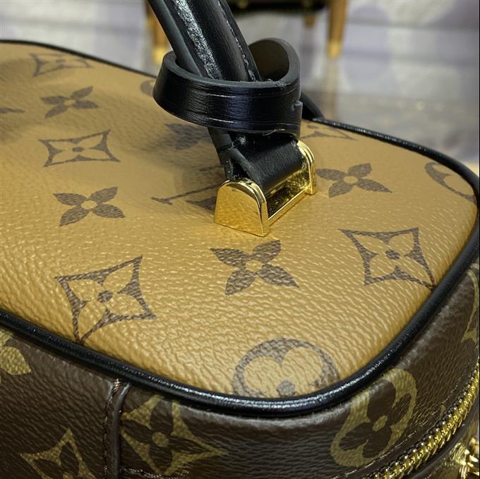 2025224M4712812647342