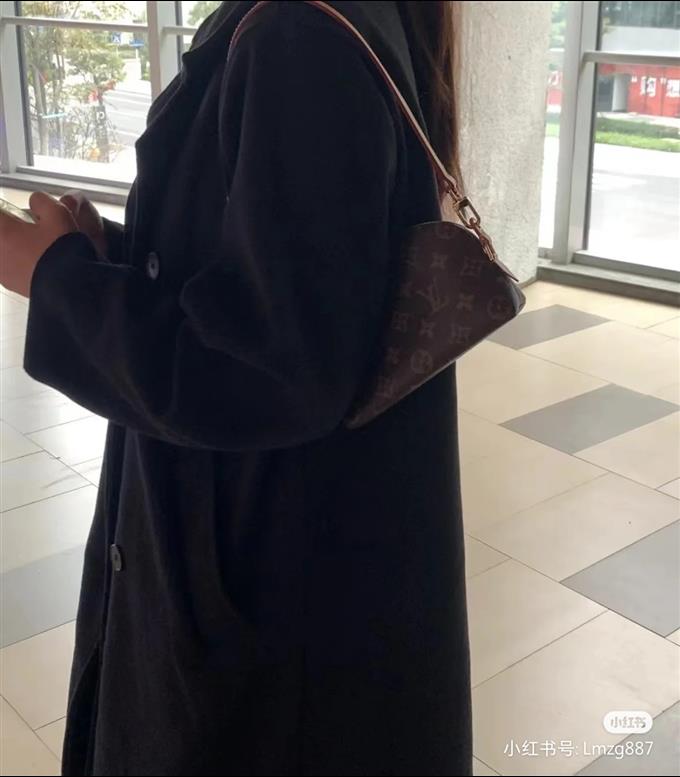 2025224M47515222753700