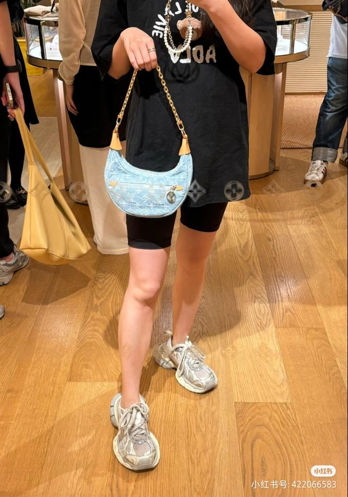 2025224M24846113235700