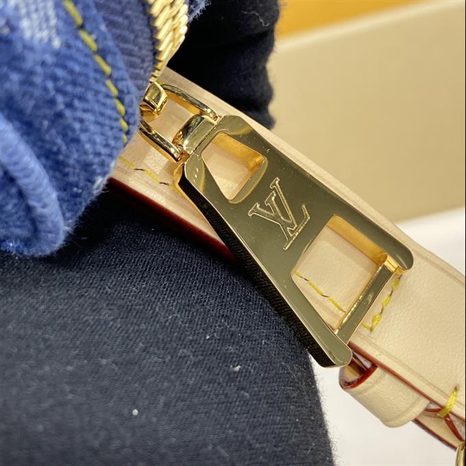 2025224M46856113231991