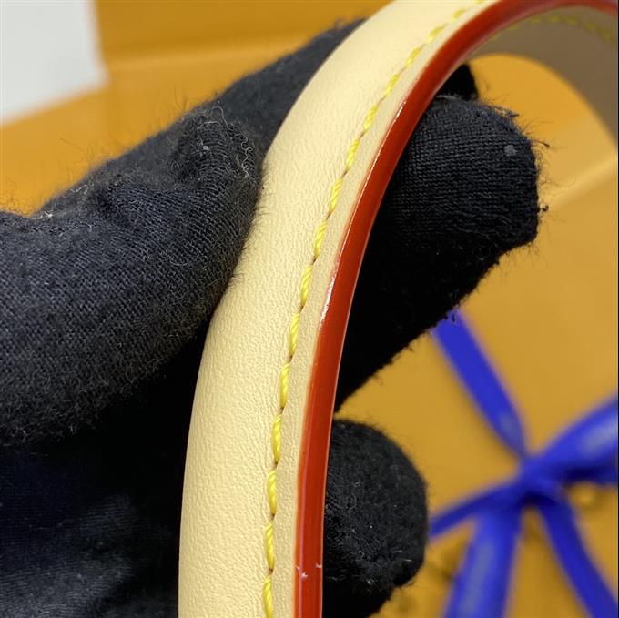 2025224M46871113232116