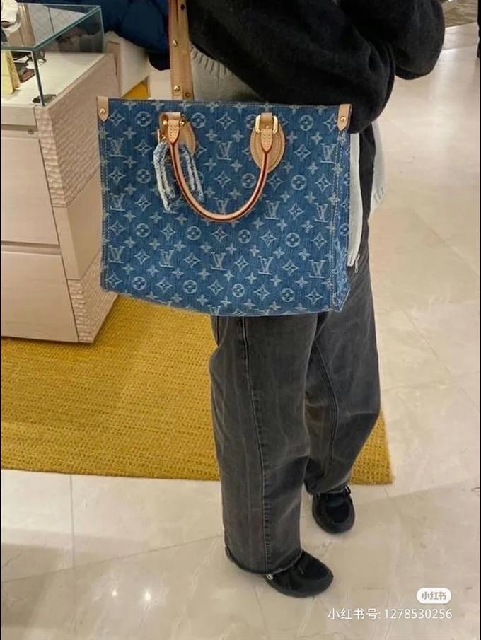 2025224M46871113237128