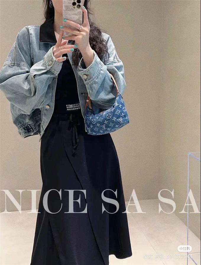 2025224M82949113237487