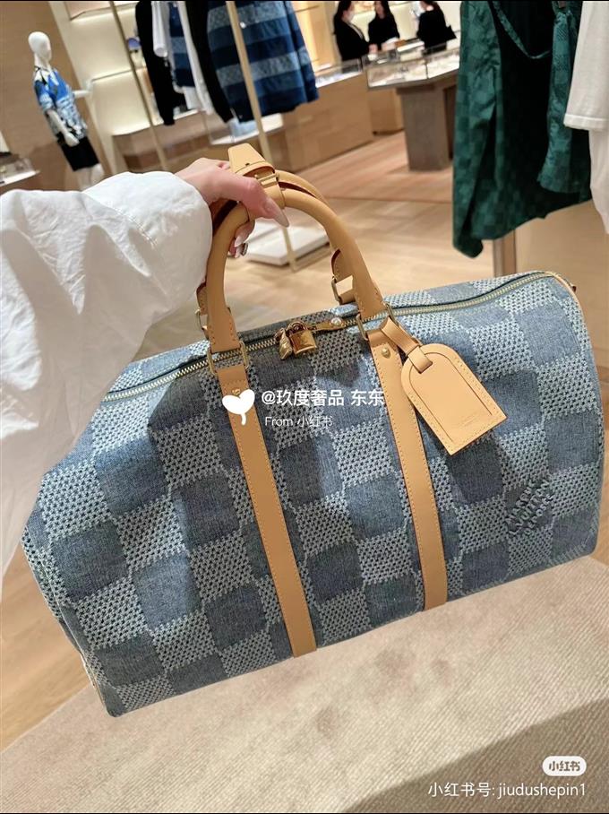 2025224N40709113235432