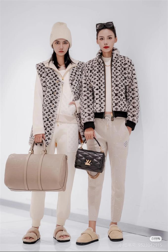 2025224M46114102255324