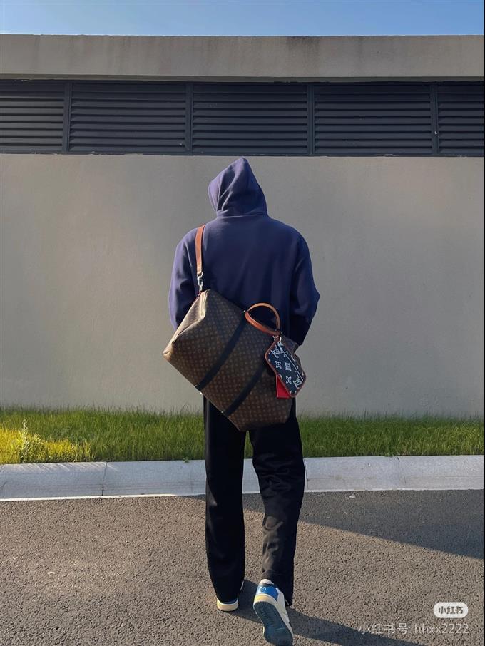 2025224M56855102254535