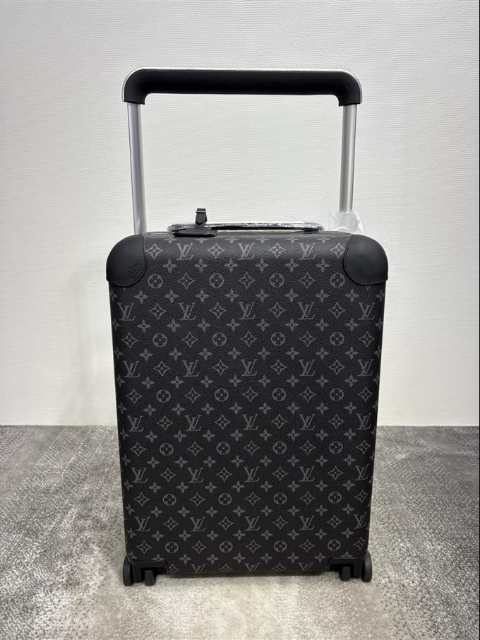 2025224M2320312137685