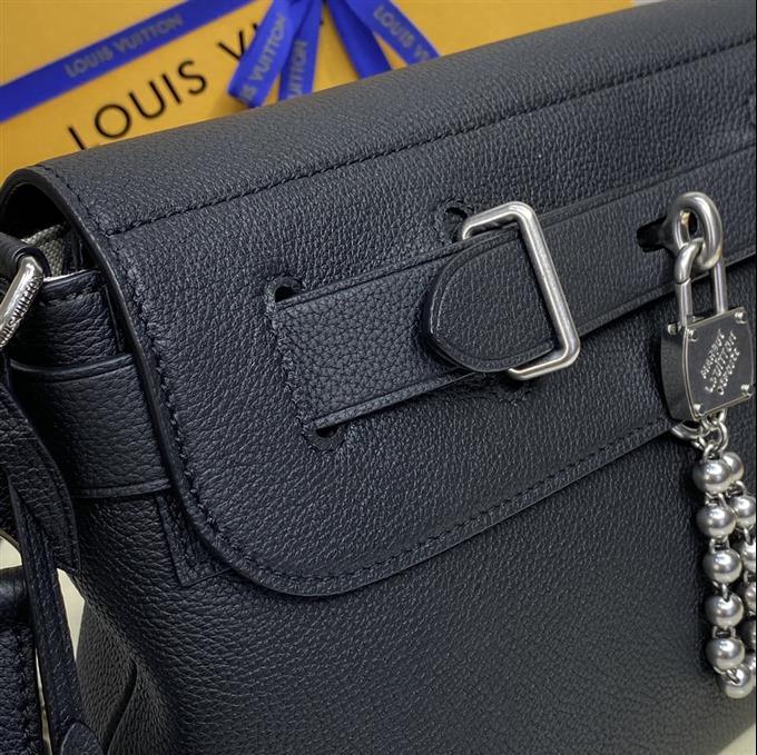 2025224M11607101731700