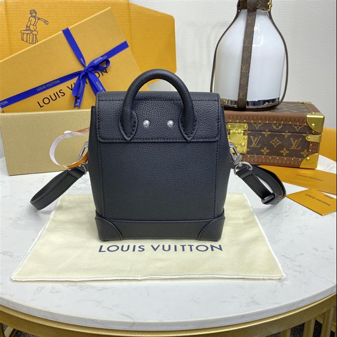 2025224M11637101728824