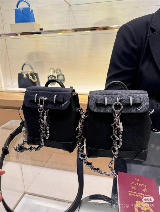 2025224M11637101731527