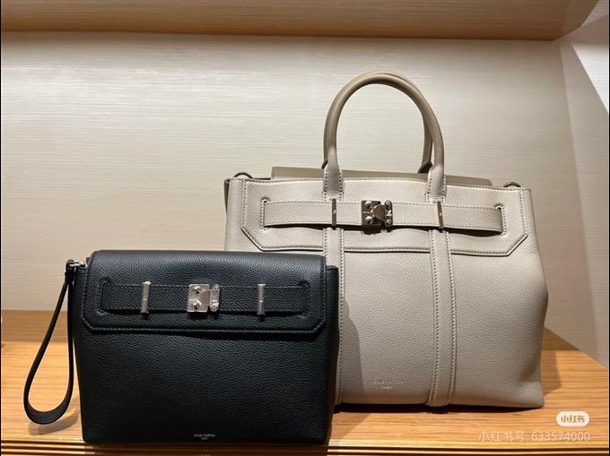 2025224M11664101737596