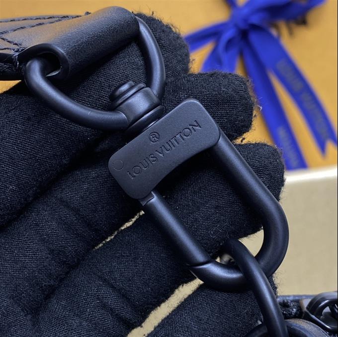 2025224M11741101721577