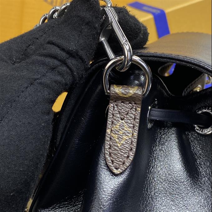 2025224M12587101721861