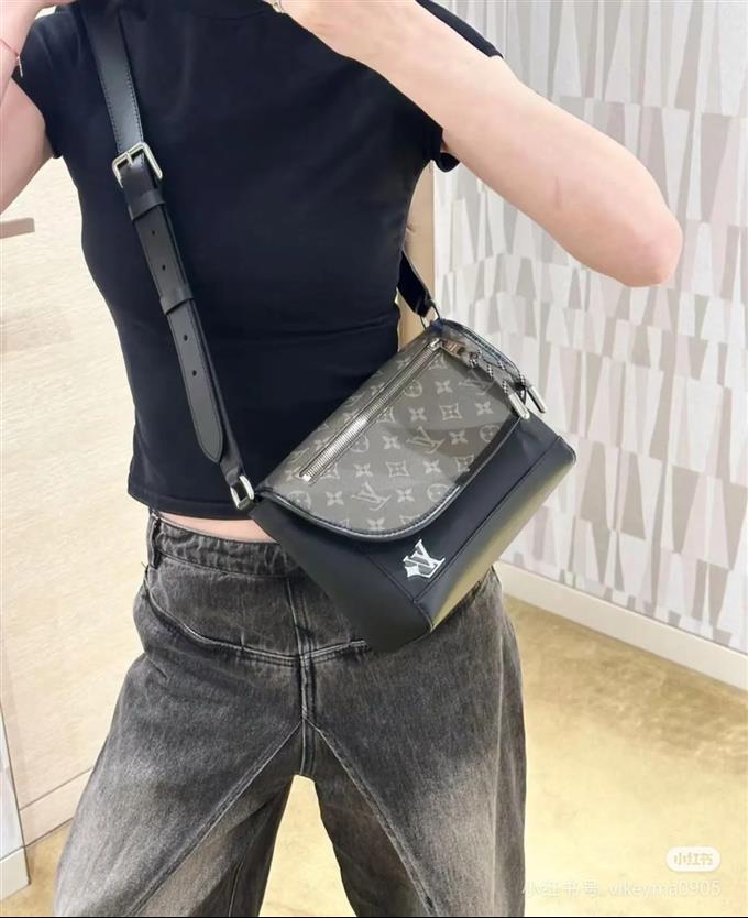 2025224M12681101729740