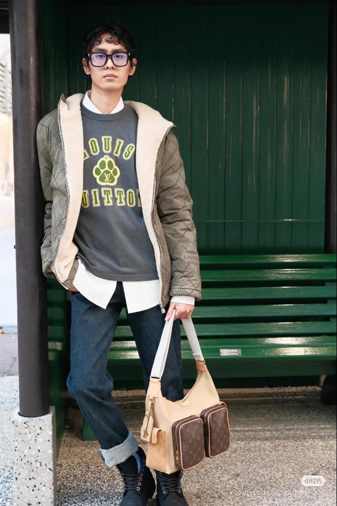 2025224M12697101744247