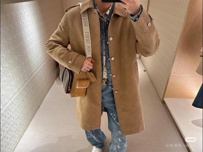 2025224M12697101744702